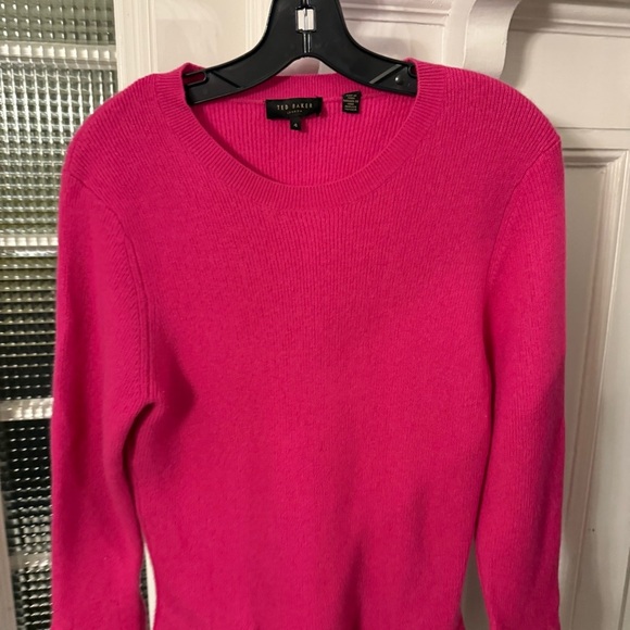 Ted Baker London Women’s Bell Sleeve Sweater Wool cashmere Blend Sz US 10 TB 4 - Picture 13 of 13